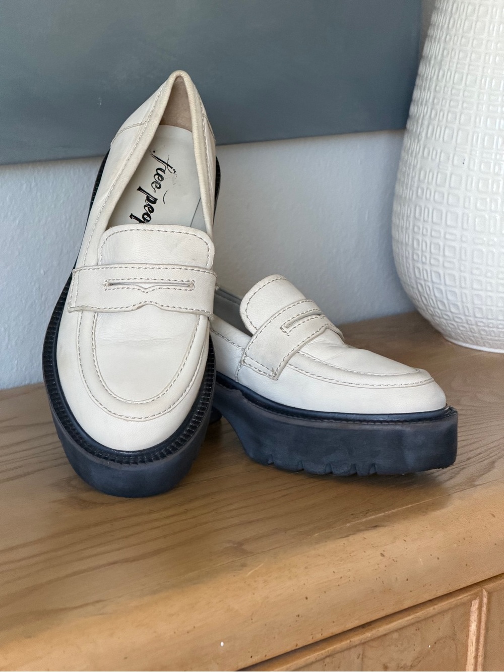 Free People Lyra Lug Sole Loafer Pearl Sand Cream Chunky Platform Shoe Size 8 - Picture 9 of 13